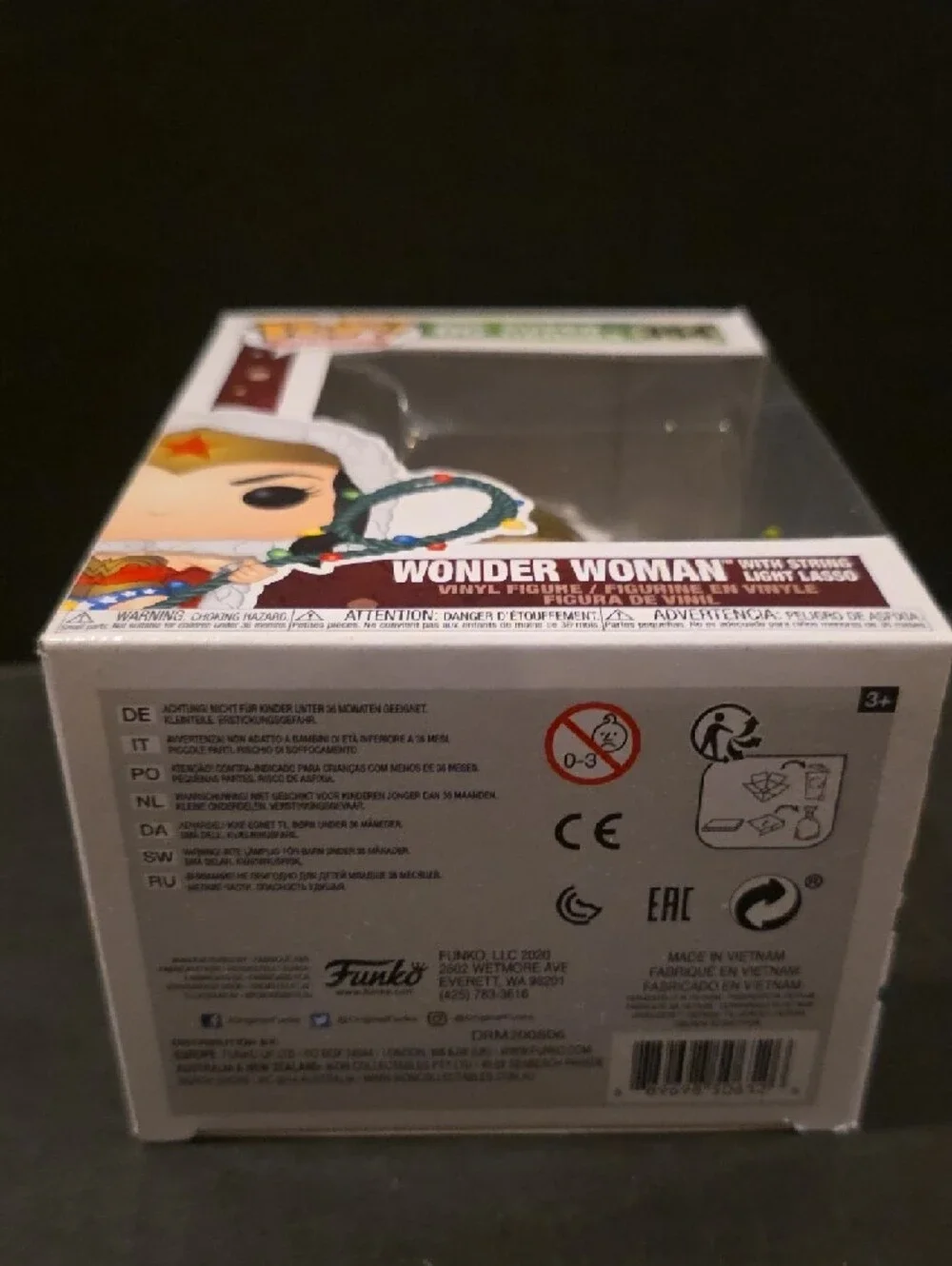 Funko Wonder Woman Pop! Figure with Lighted Lasso - Red, Blue, Gold, Green - Picture 2 of 6